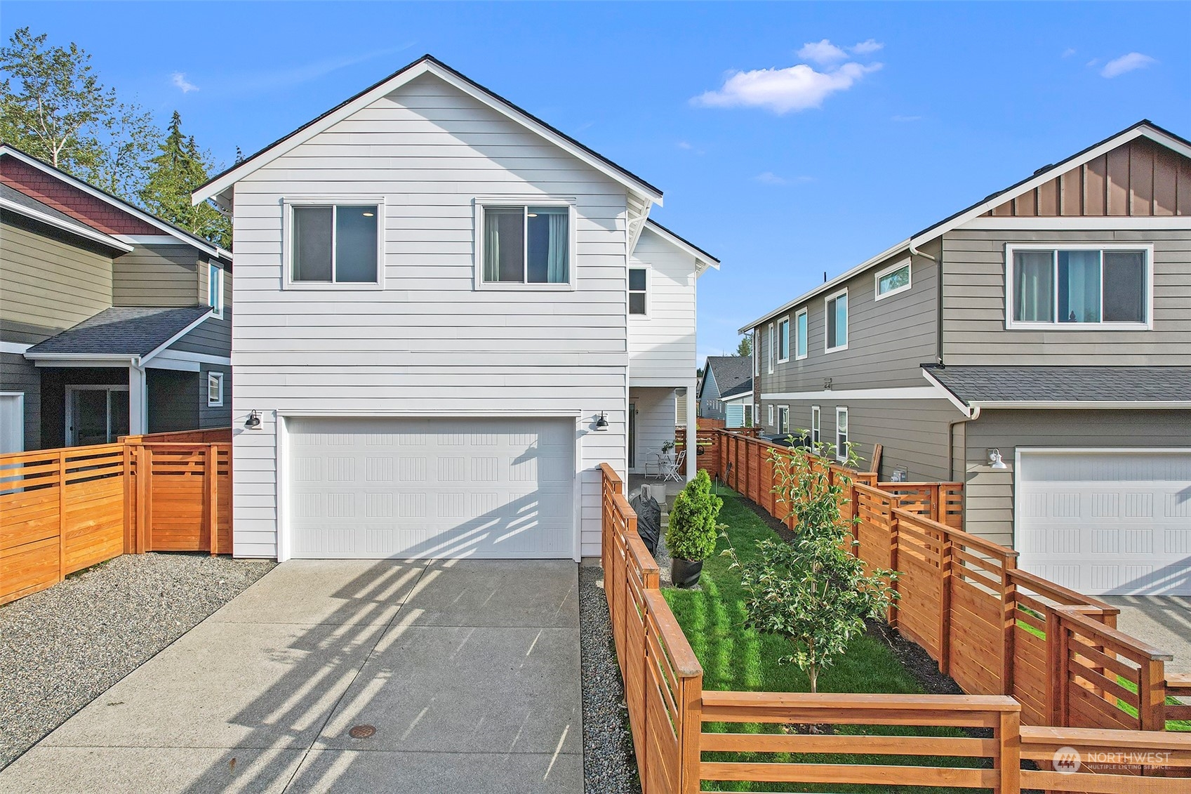 15073 Olympic Loop E