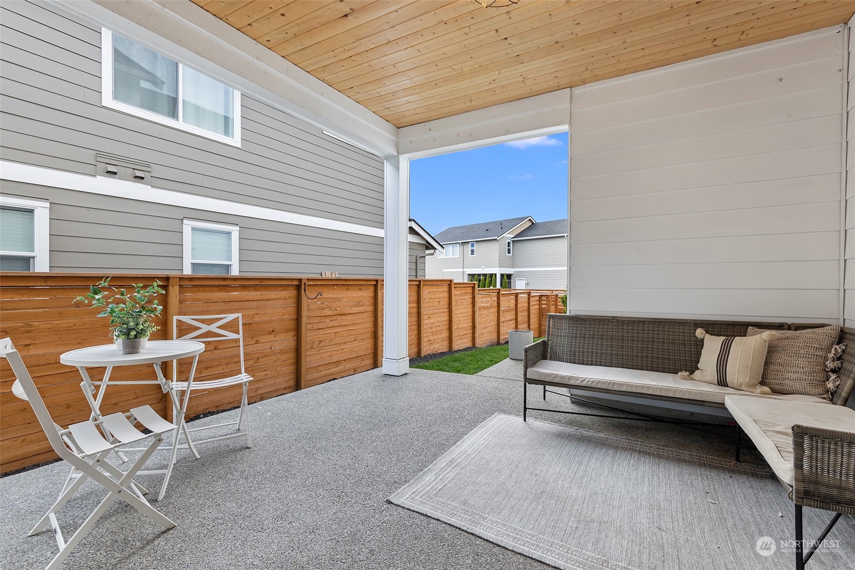 15073 Olympic Loop E