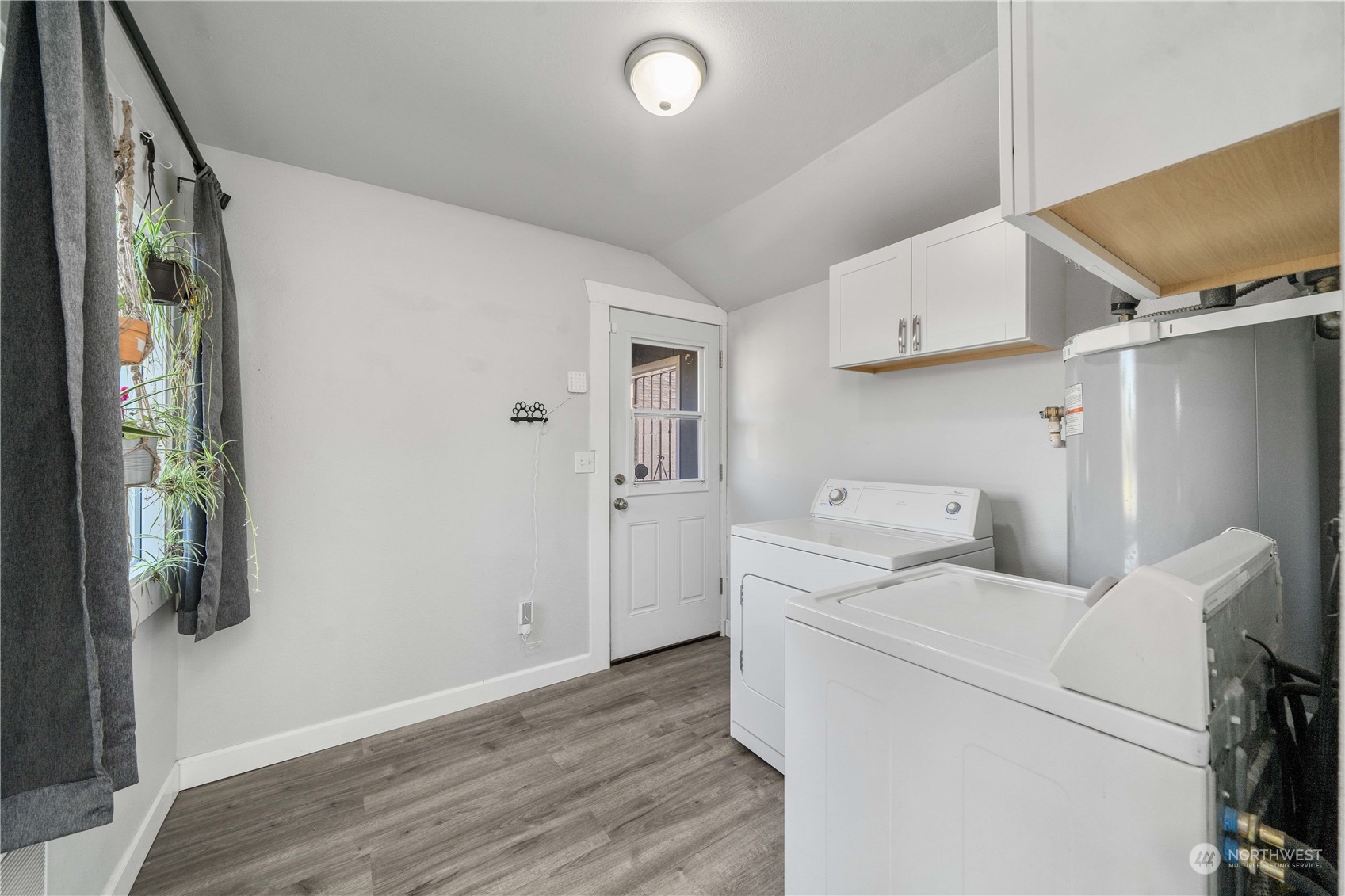 2404 104th Street E