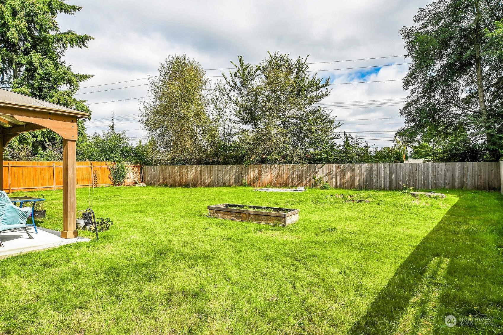 12207 39th Avenue NE