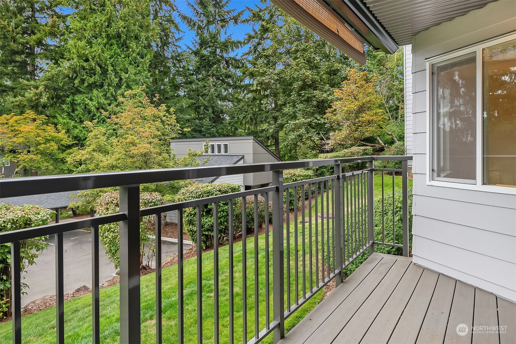 12717 NE 116th Street Unit: D104
