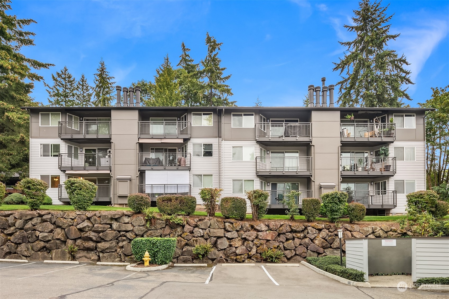 12717 NE 116th Street Unit: D104