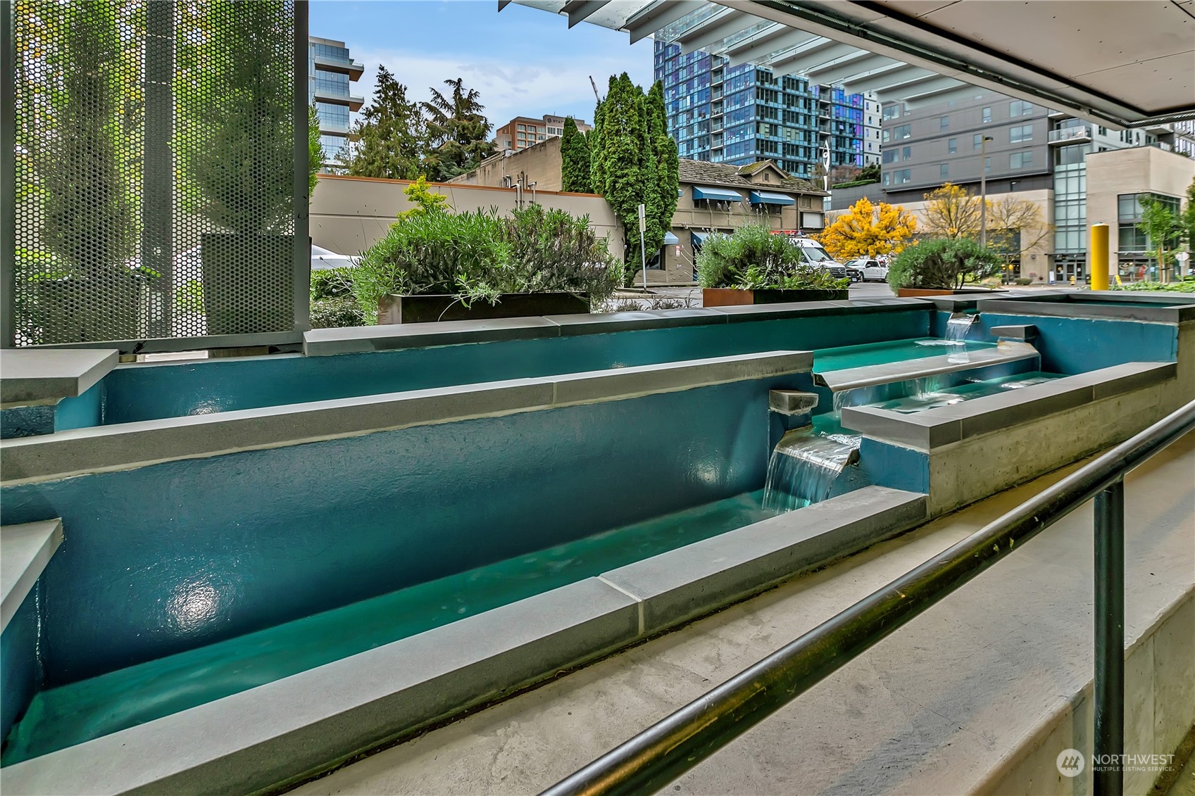 1085 103rd Ave NE Unit: 421