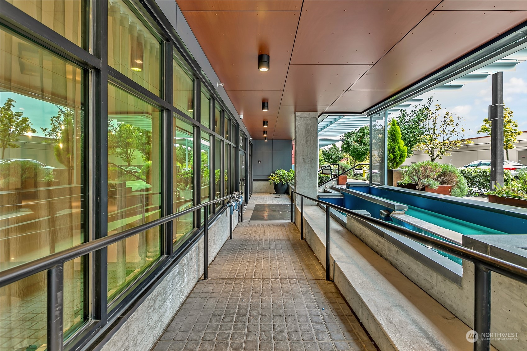 1085 103rd Ave NE Unit: 421