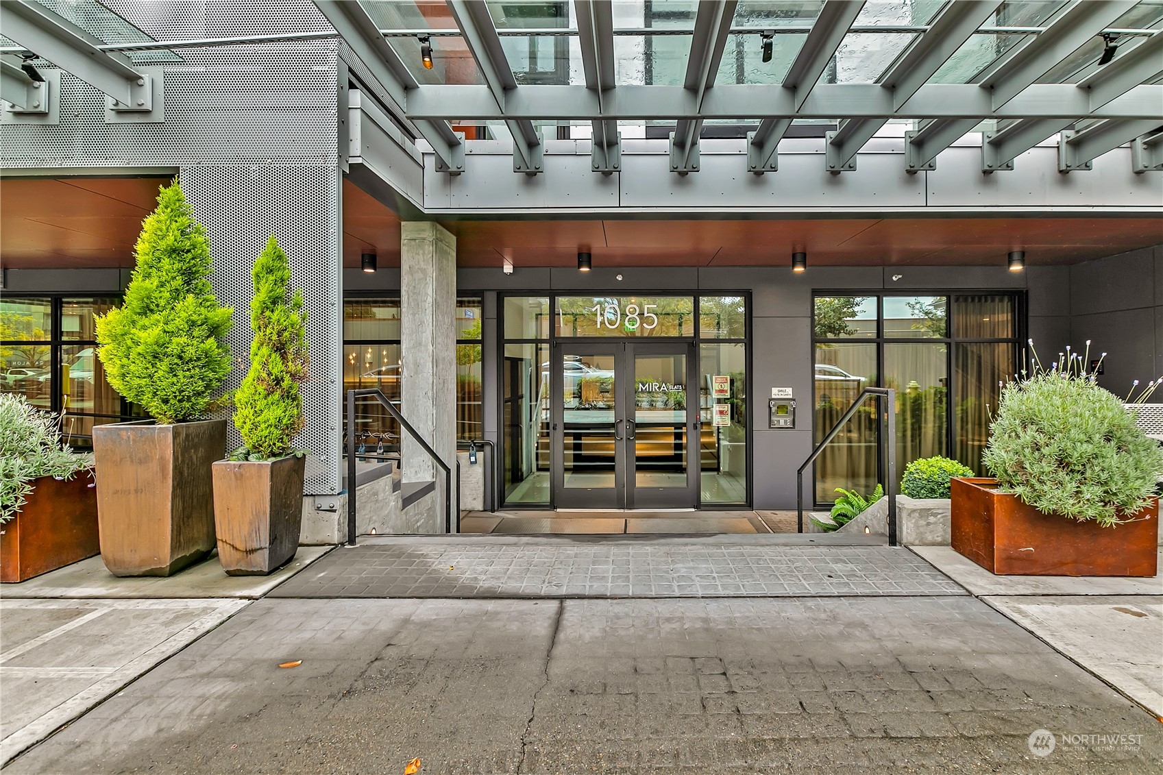 1085 103rd Ave NE Unit: 421