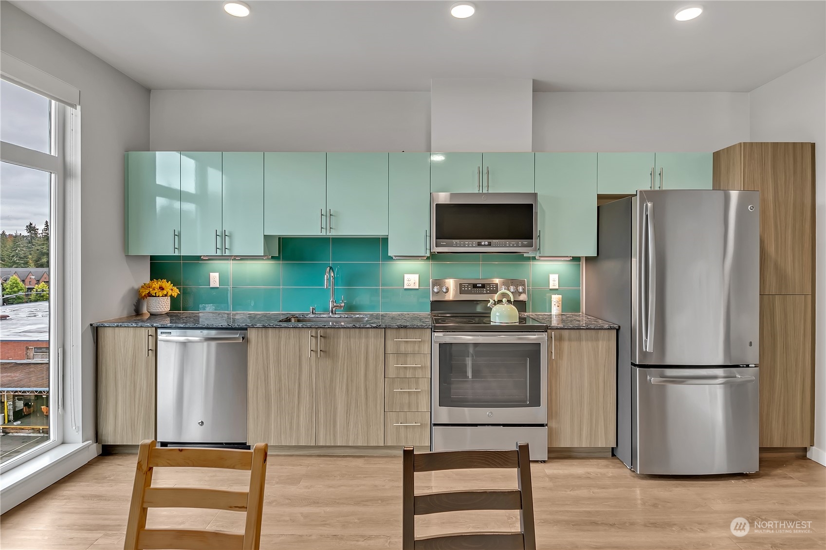 1085 103rd Ave NE Unit: 421