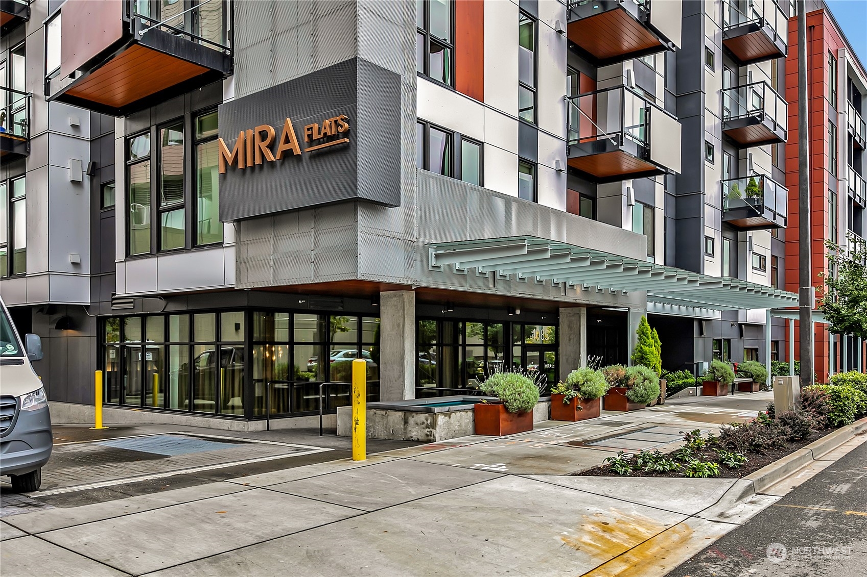 1085 103rd Ave NE Unit: 421