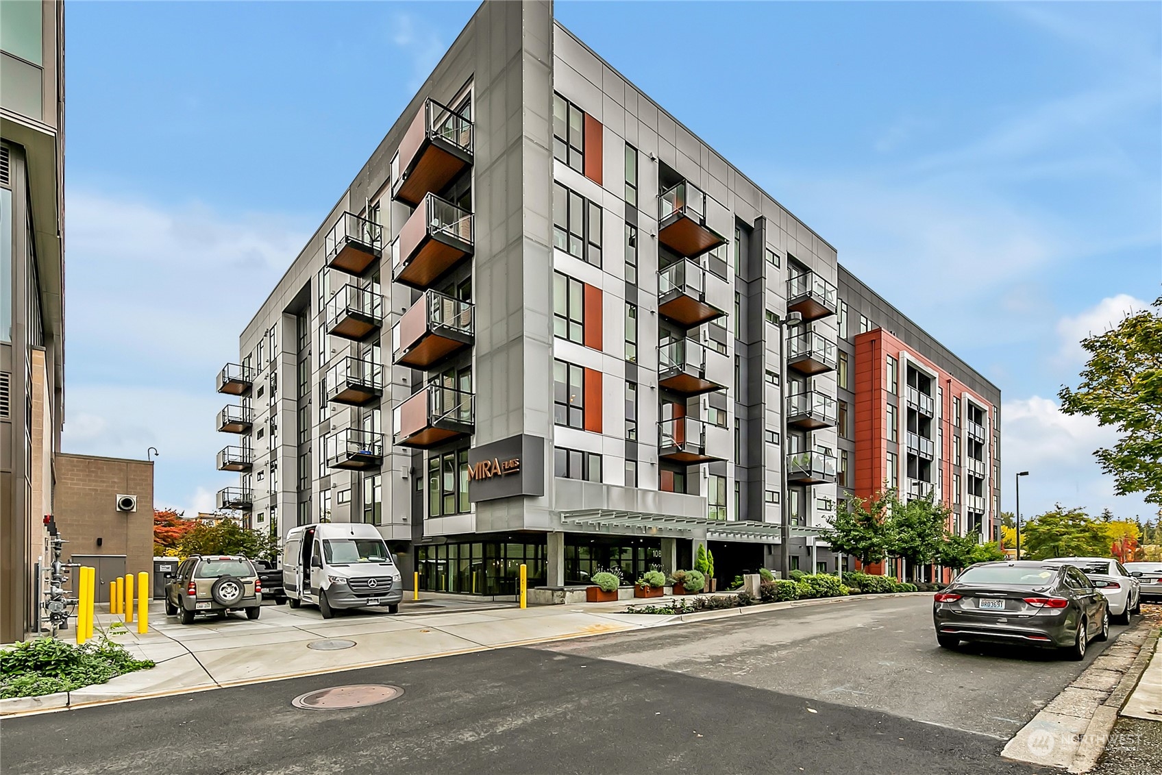 1085 103rd Ave NE Unit: 421