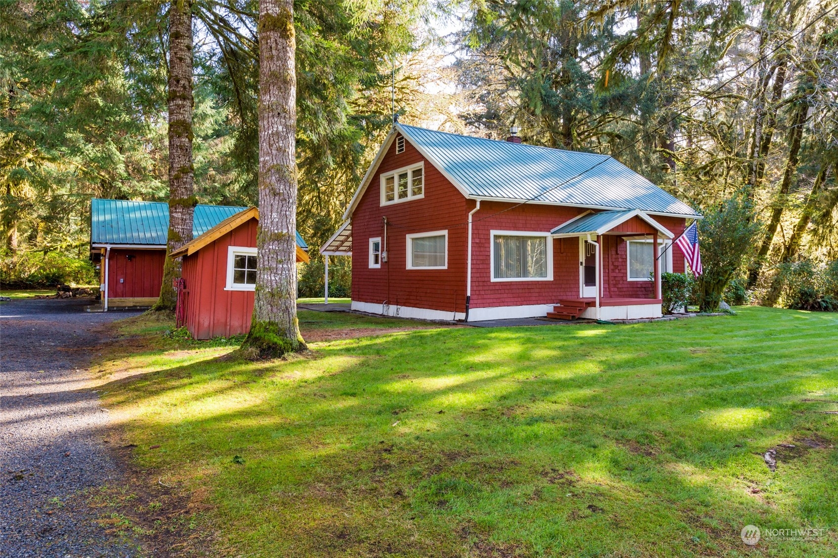 998 North Shore Road