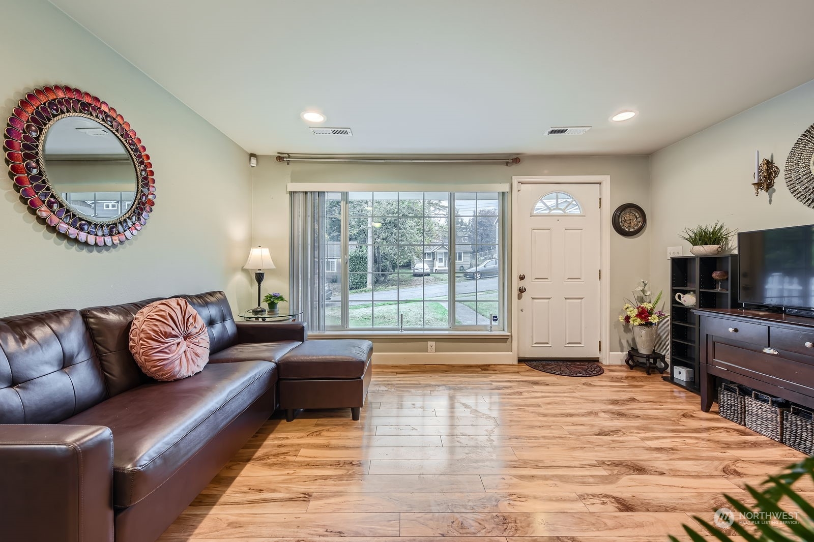 1035 E 47th Street