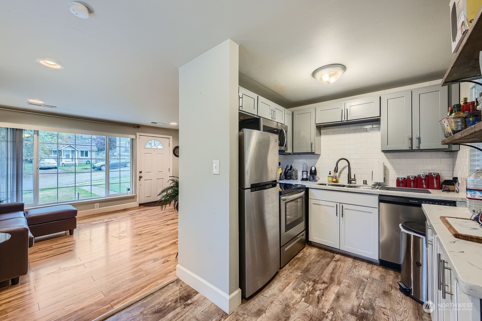 1035 E 47th Street