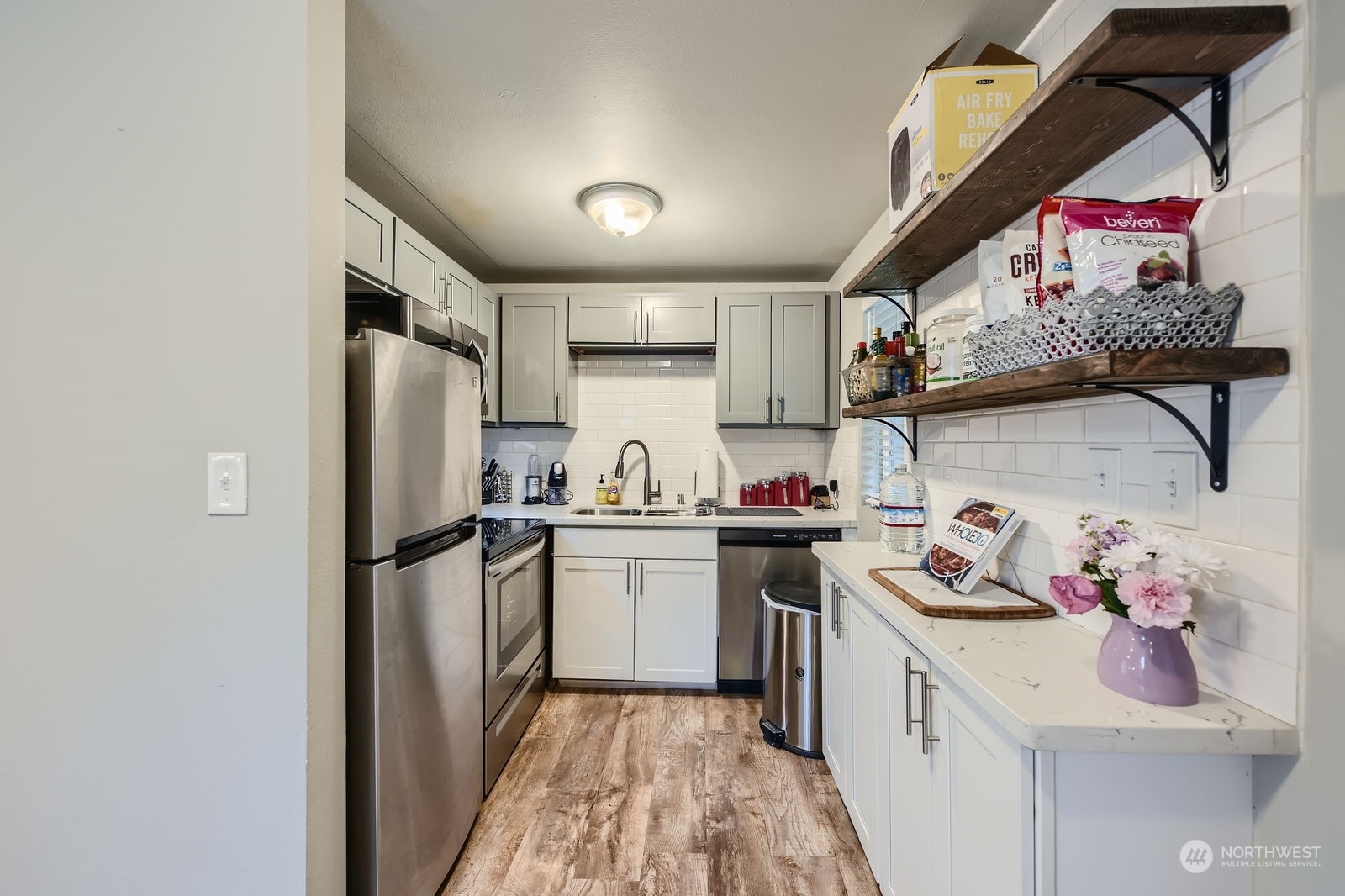 1035 E 47th Street