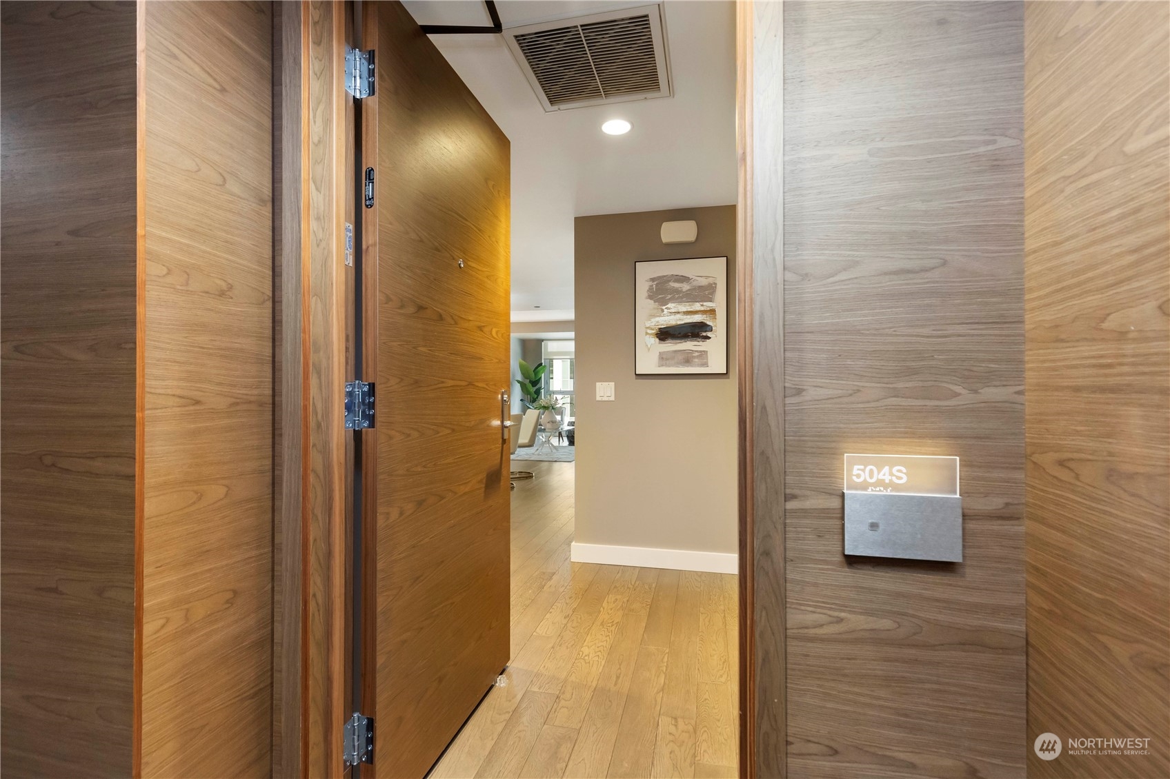 588 Bell Street Unit: 504S