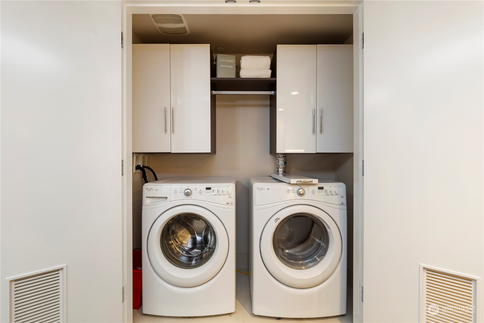 588 Bell Street Unit: 504S