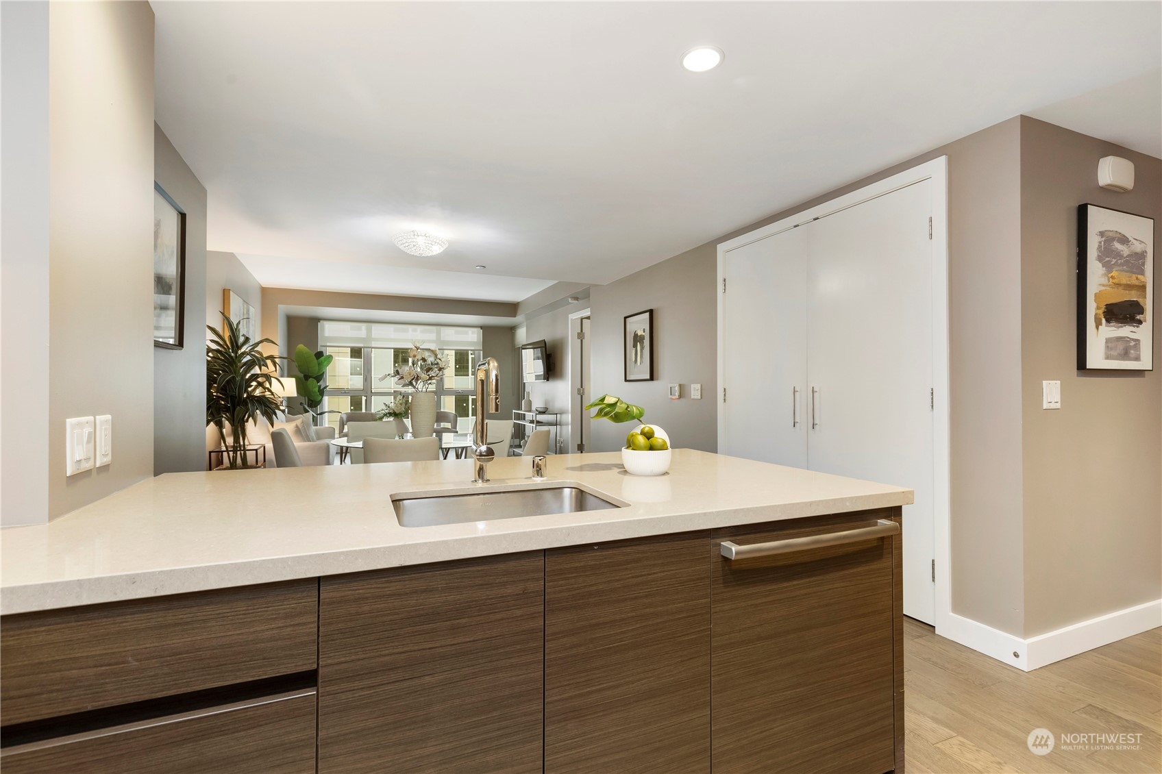 588 Bell Street Unit: 504S