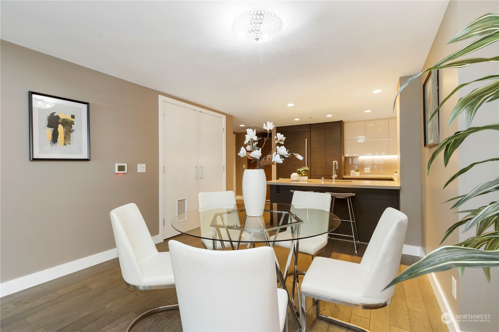 588 Bell Street Unit: 504S
