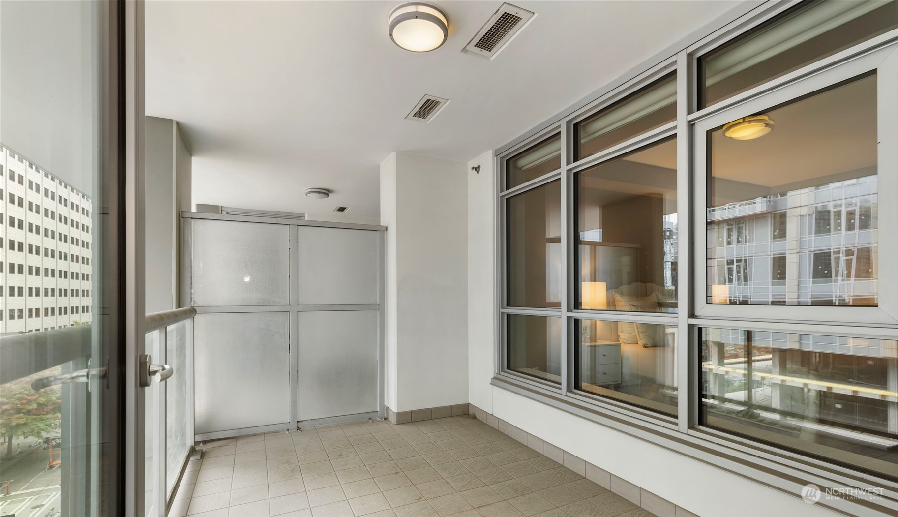 588 Bell Street Unit: 504S