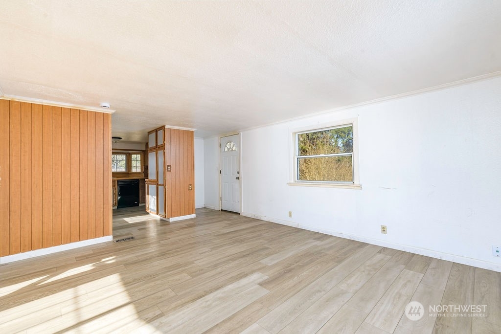 2912 284th Street E