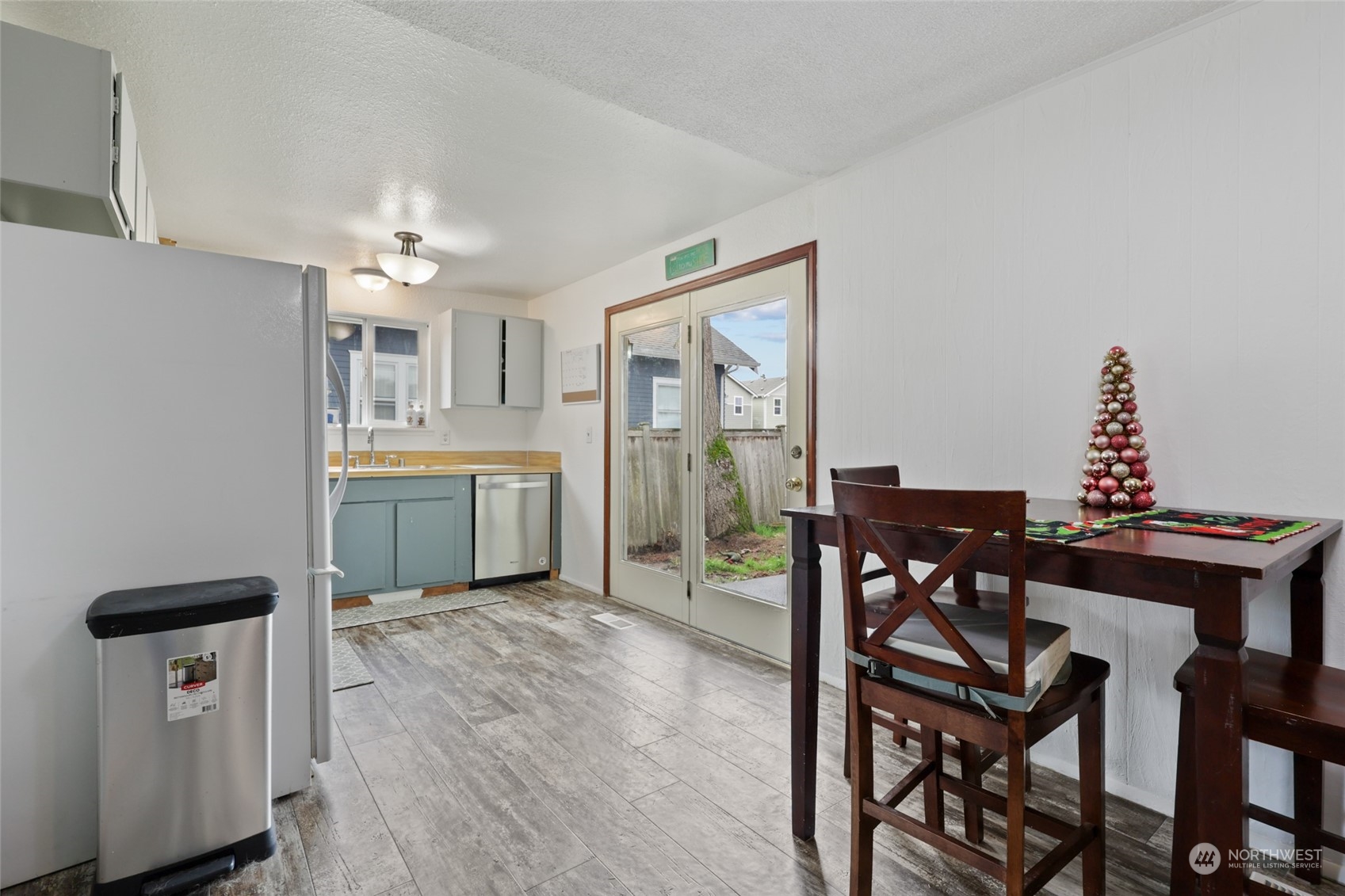 1301 E 54th Street