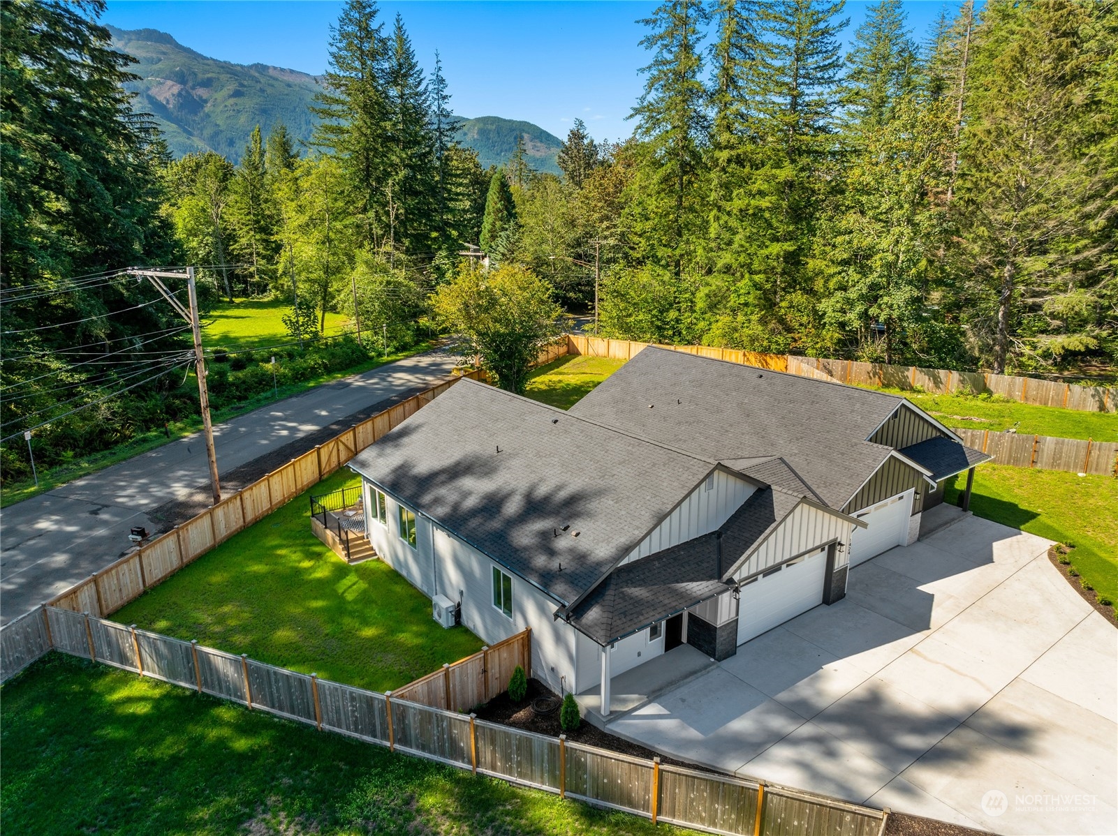 1424 Wallace Falls Court Unit: B