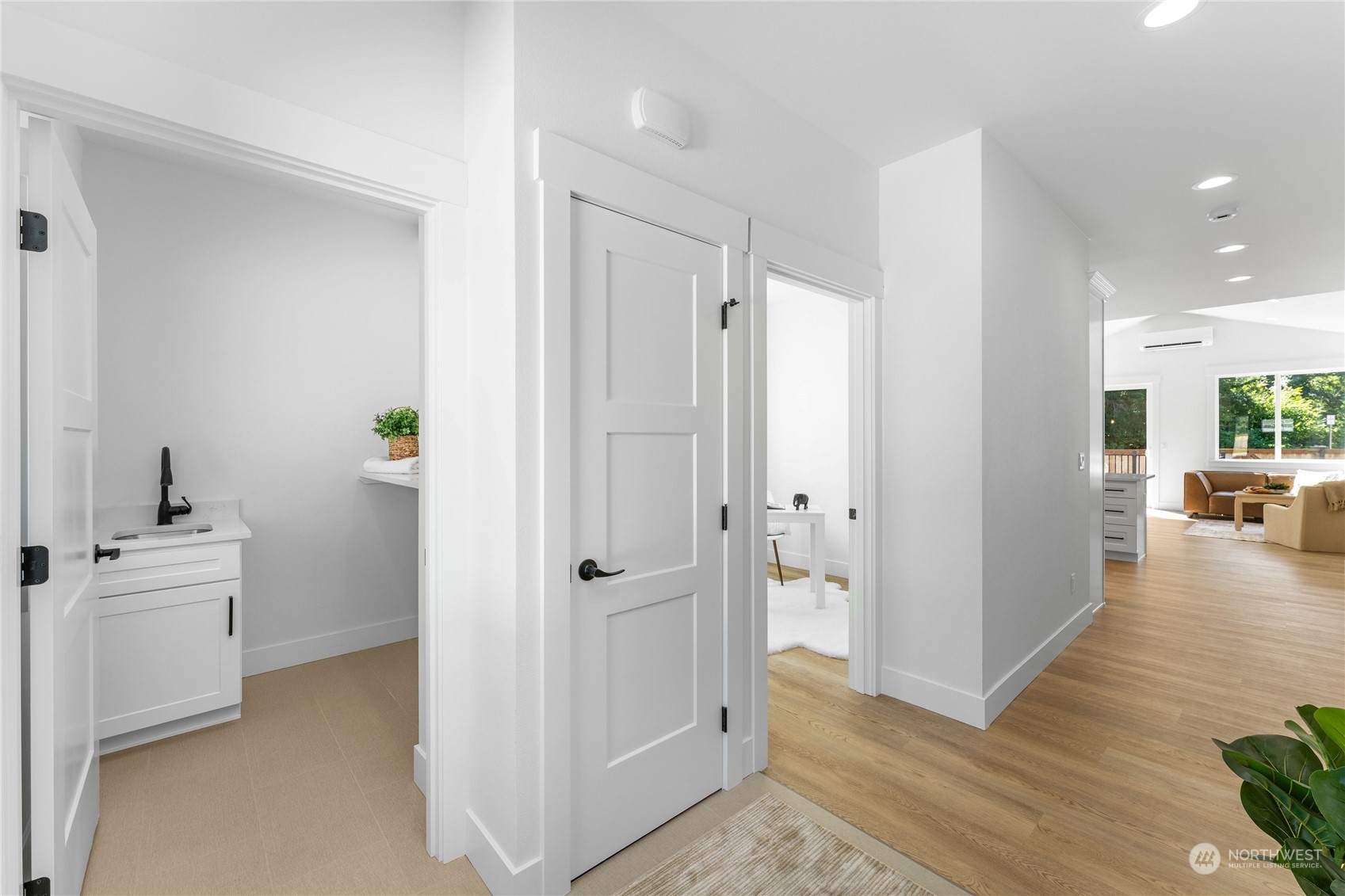 1424 Wallace Falls Court Unit: B