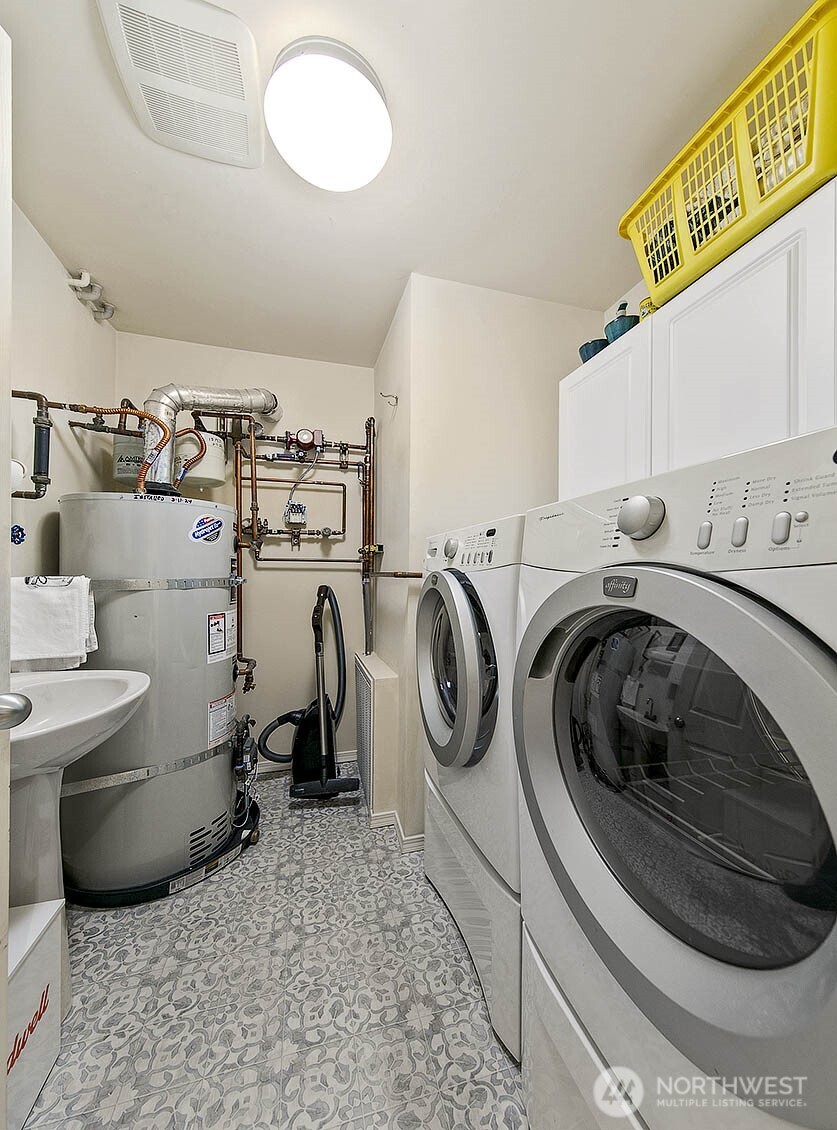 1959 12th Avenue W Unit: 1S