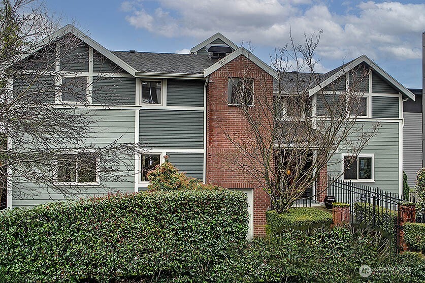 1959 12th Avenue W Unit: 1S