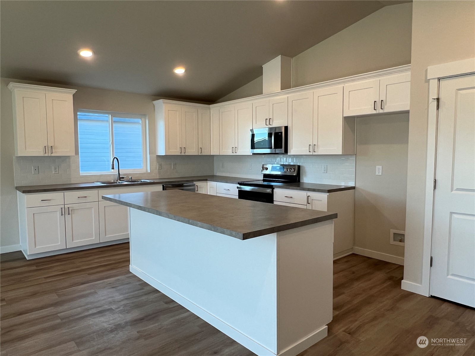 515 W Bufflehead Boulevard