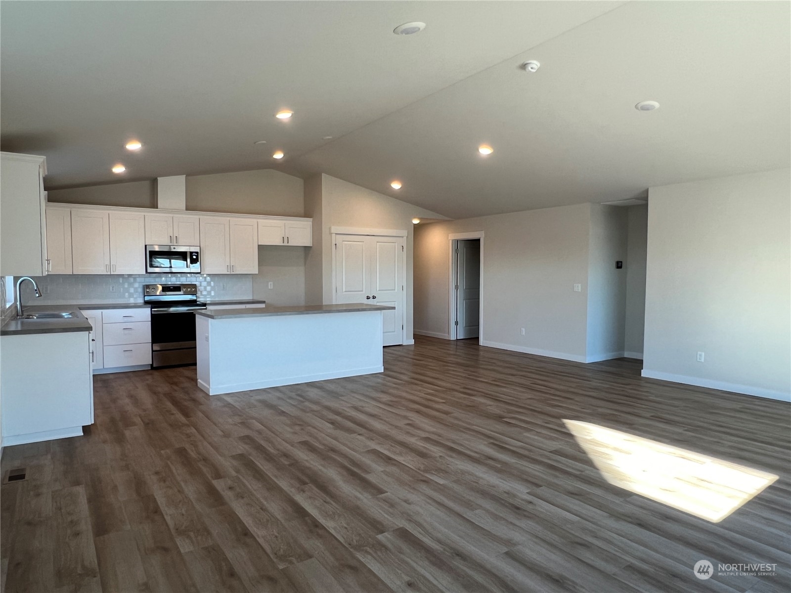 515 W Bufflehead Boulevard