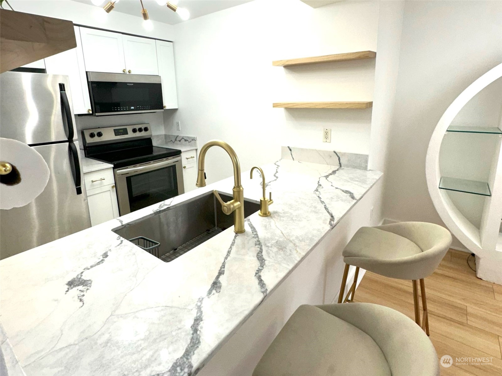 4831 Fauntleroy SW Unit: 107