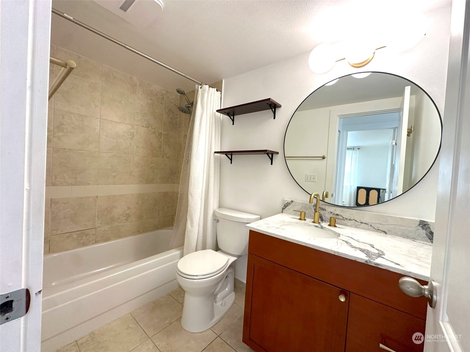 4831 Fauntleroy SW Unit: 107