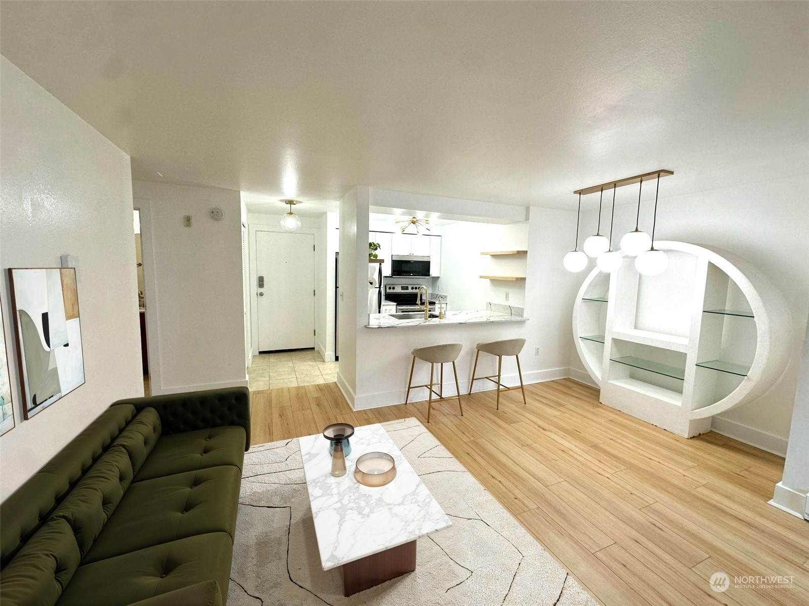 4831 Fauntleroy SW Unit: 107