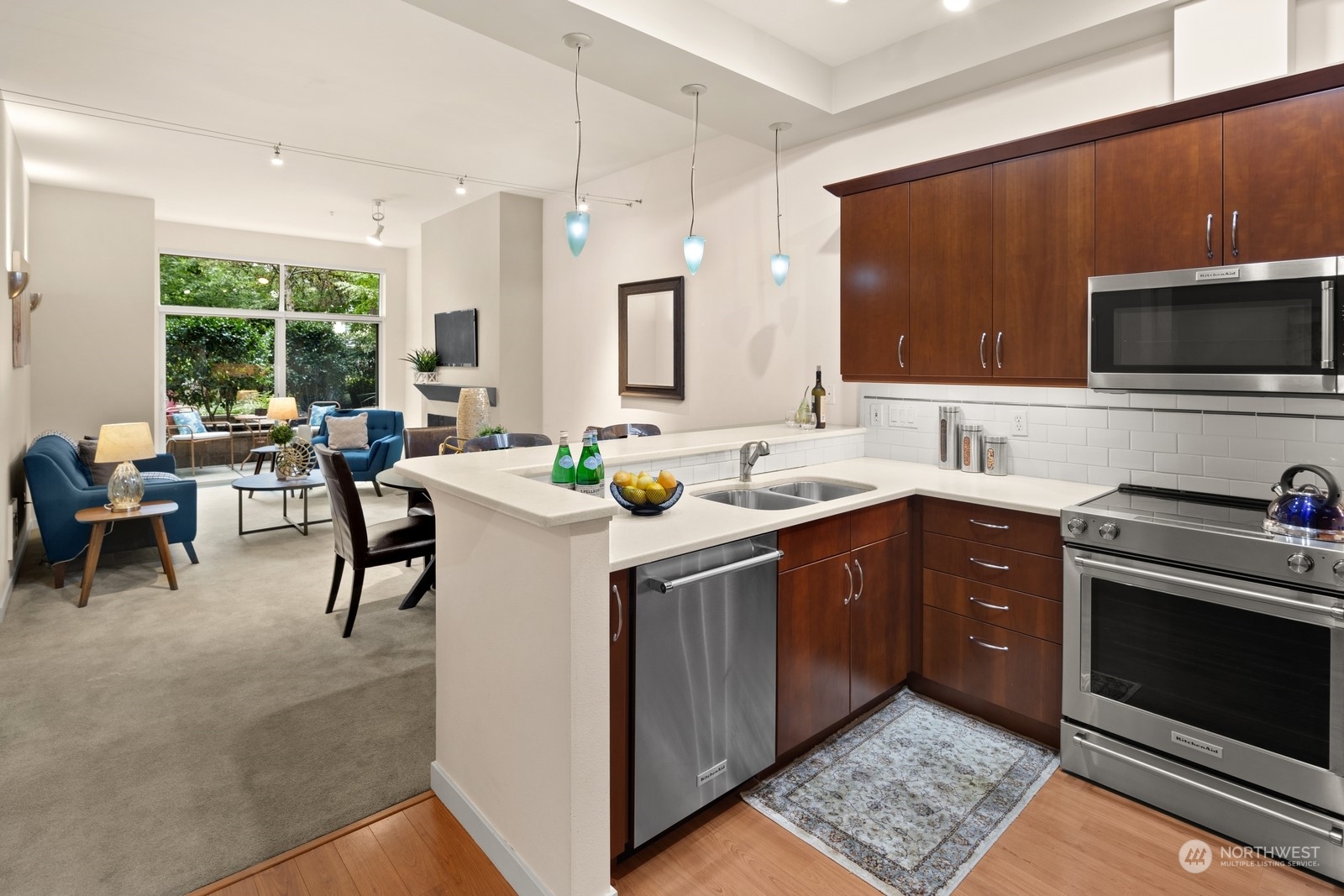 521 7th Avenue Unit: 103