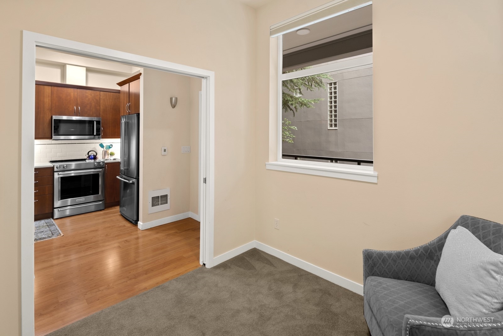 521 7th Avenue Unit: 103