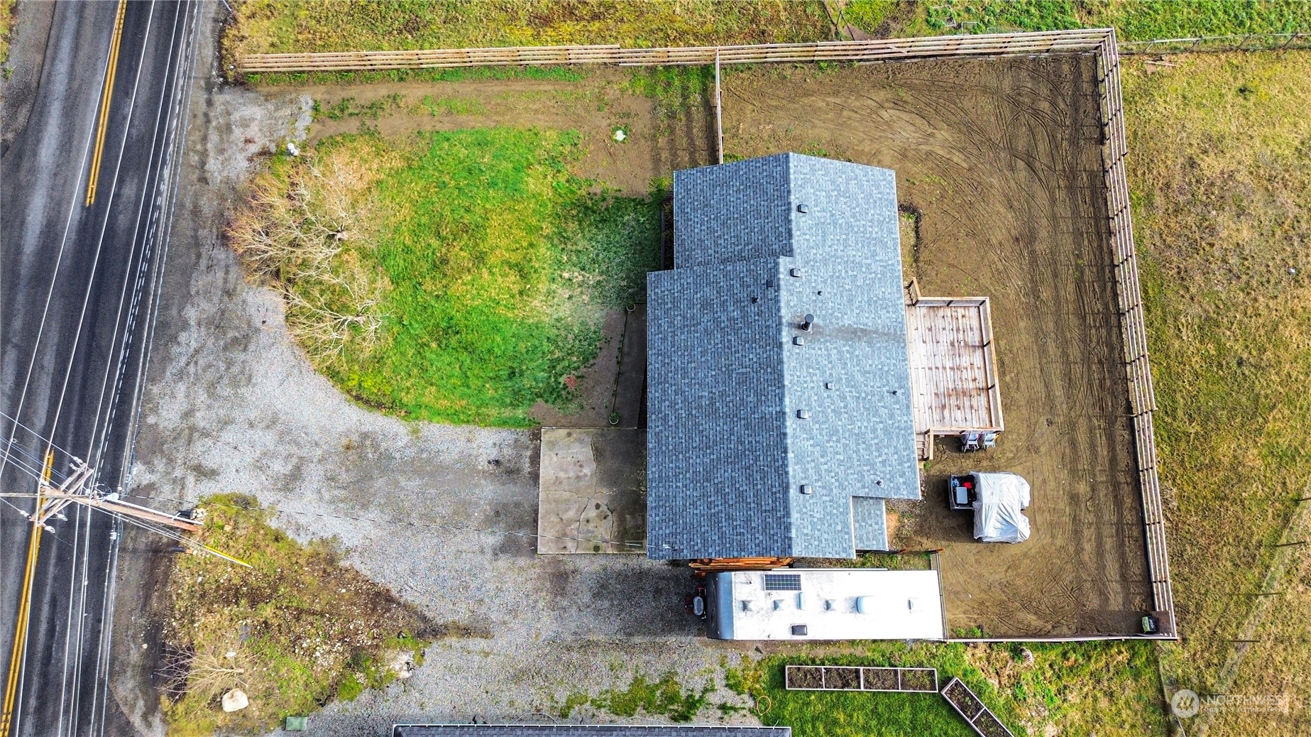 5138 Mathias Road E