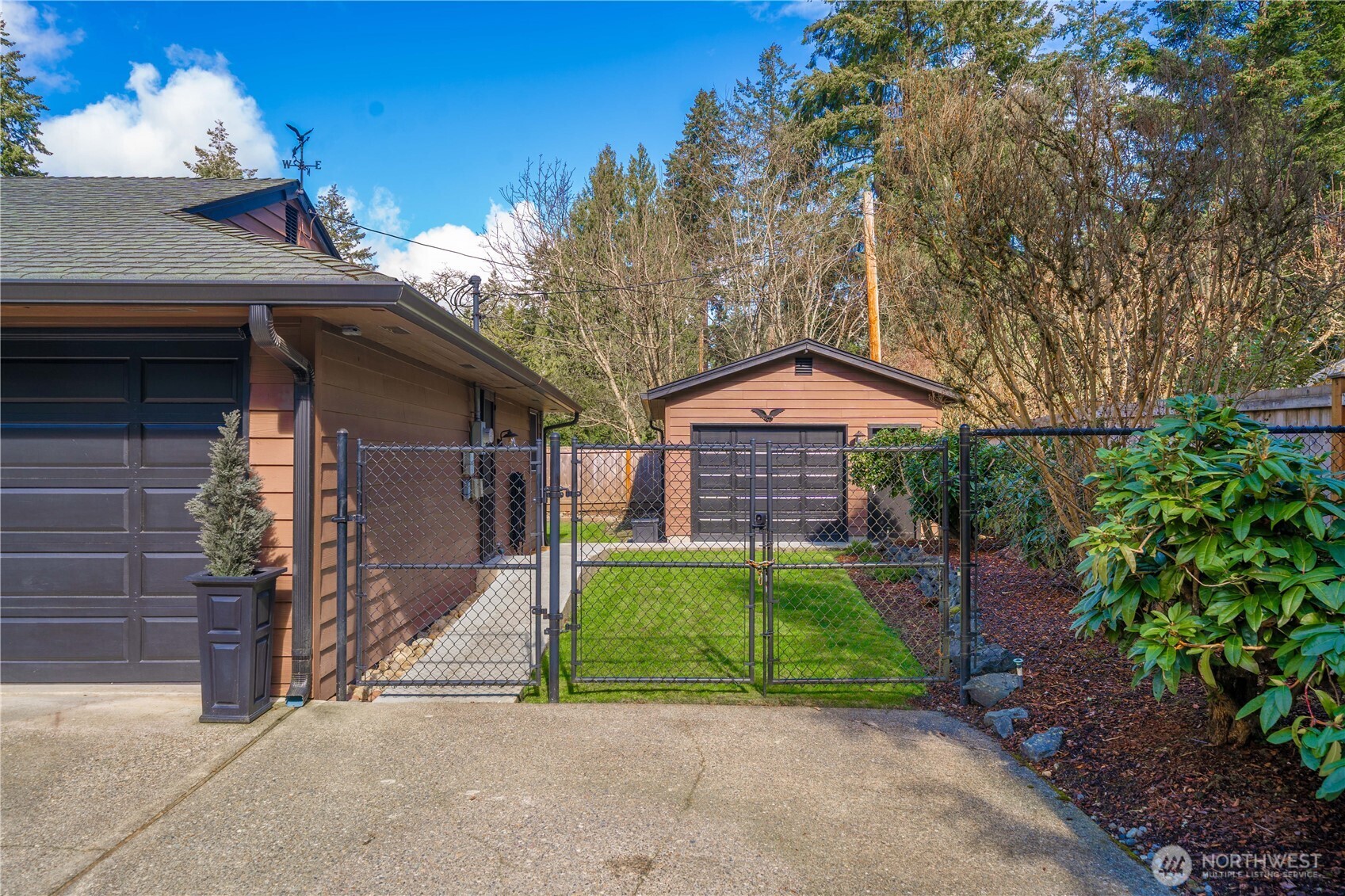 55 Loch Lane SW