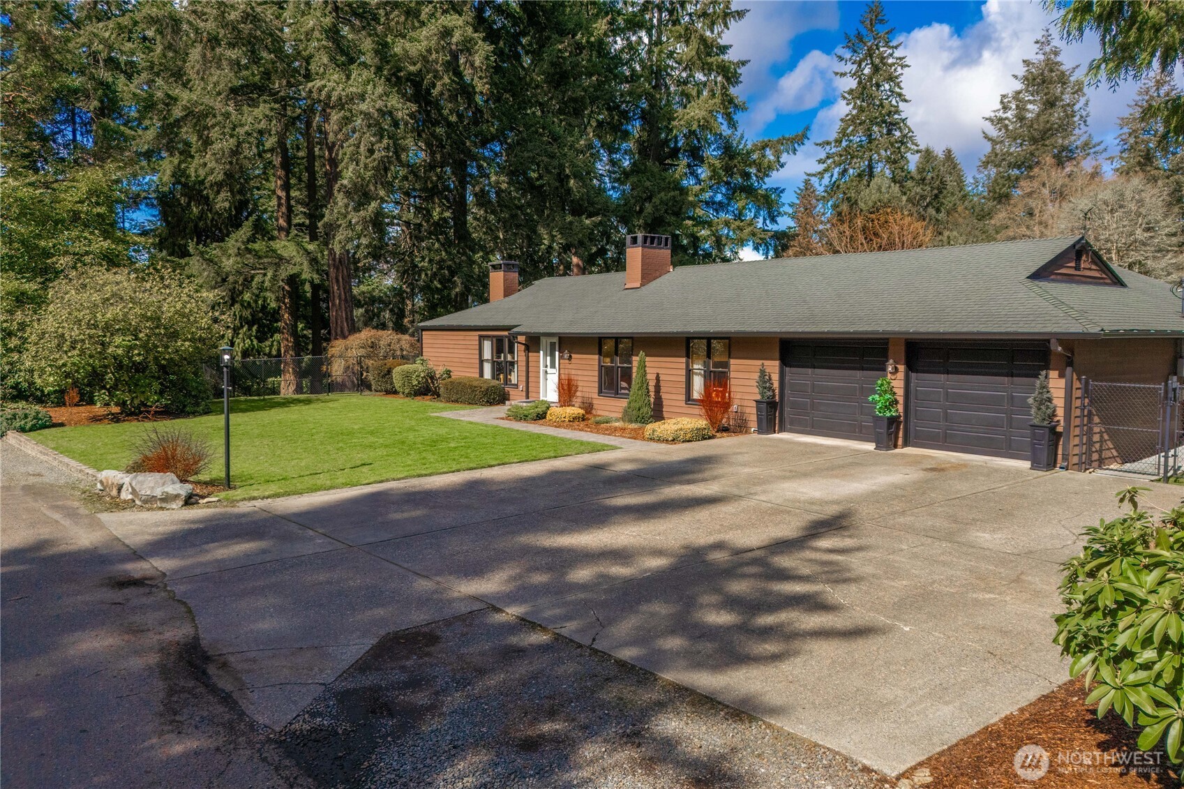 55 Loch Lane SW