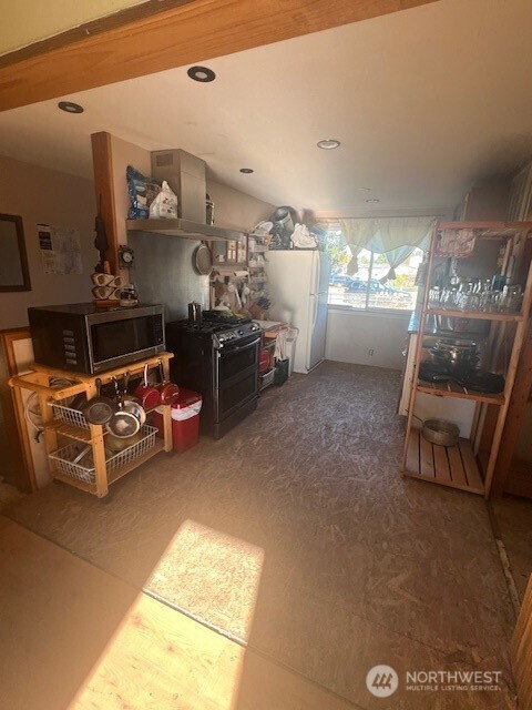 120 Aspen Lane S