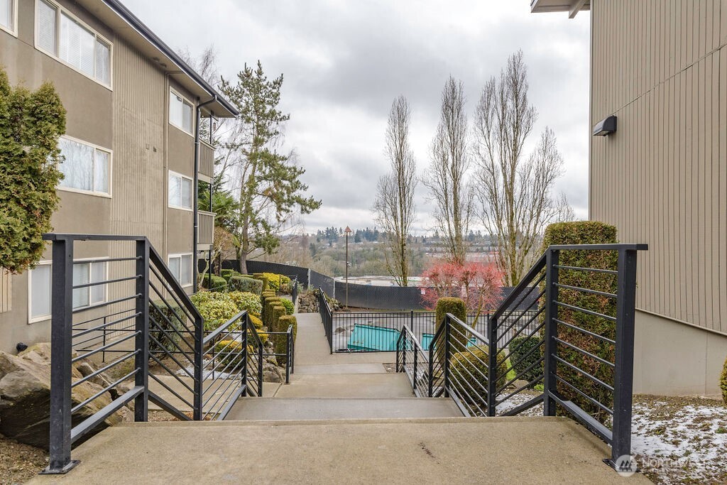 1102 S 27th Street Unit: C105