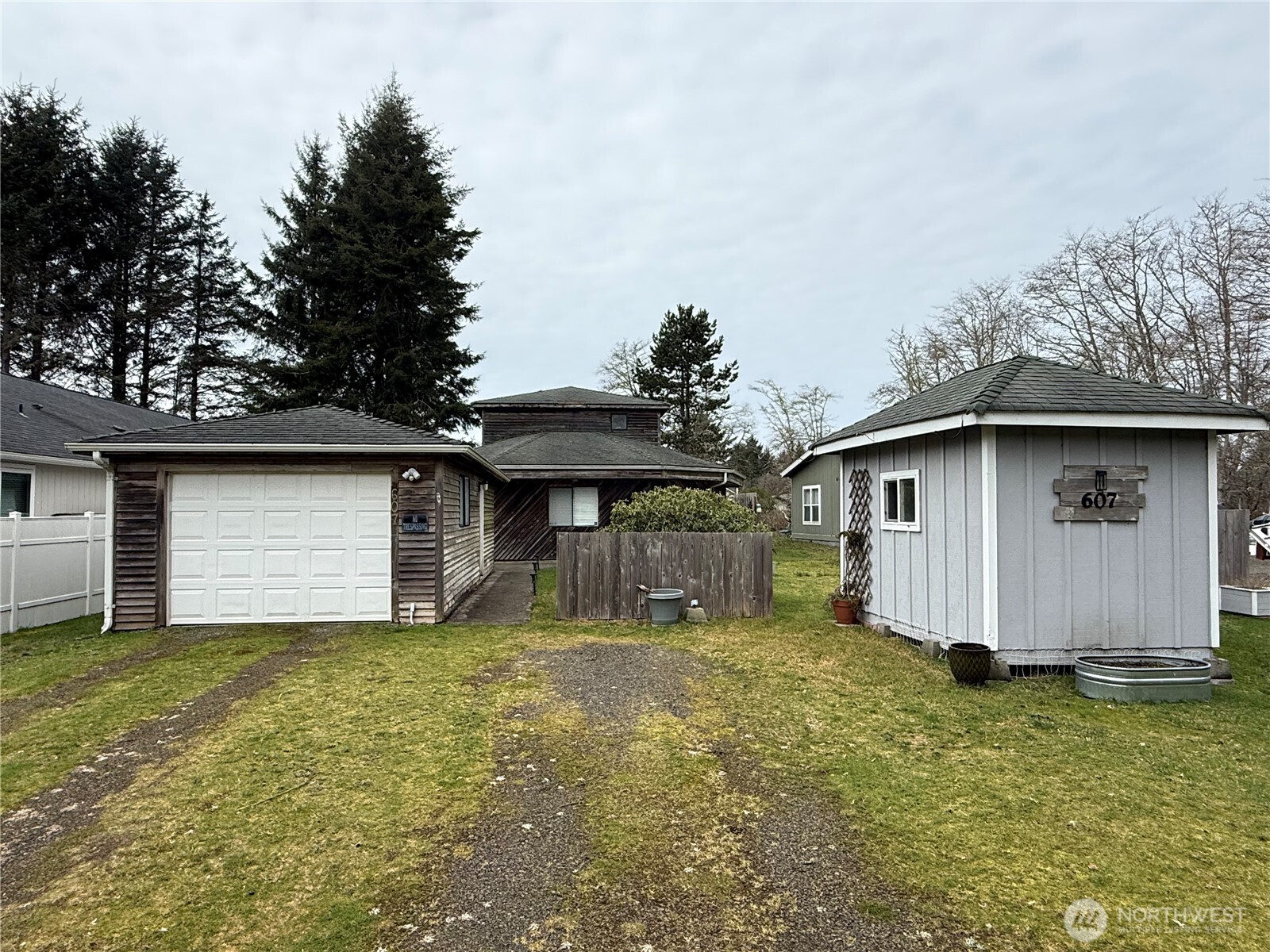607 Quinault Avenue SE