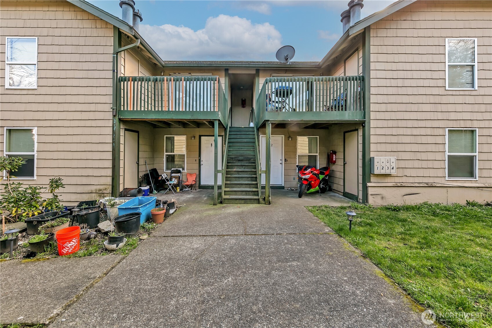 2412 S I Street