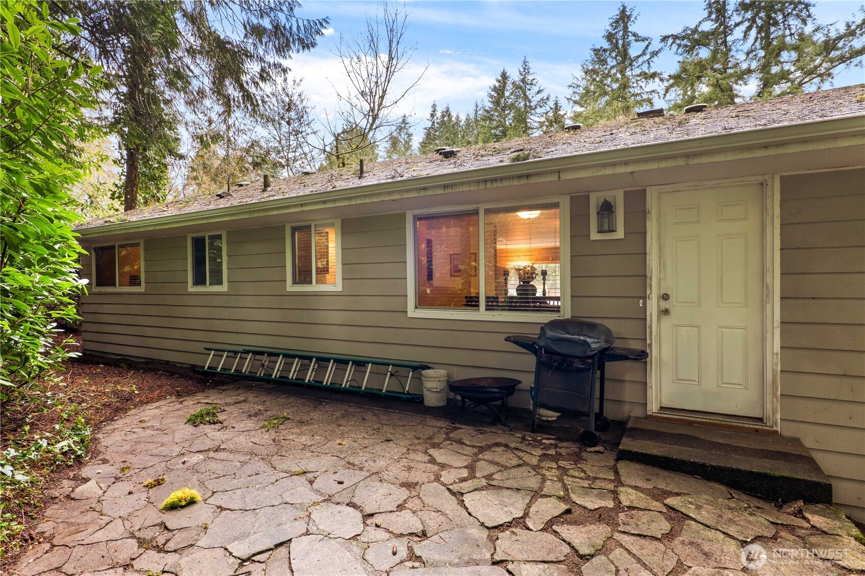 13427 Redmond Way