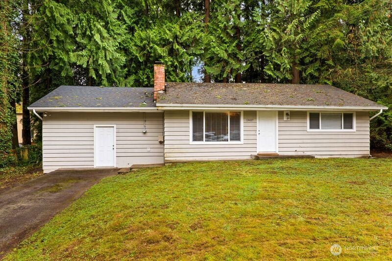 13427 Redmond Way