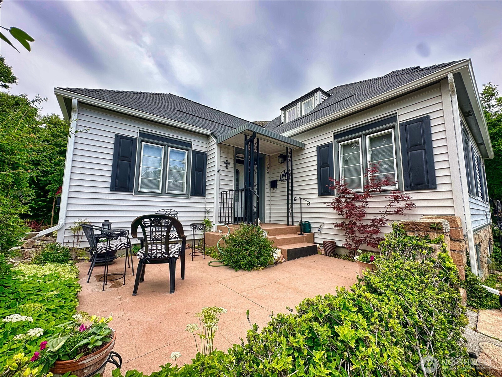 302 Stevens Avenue