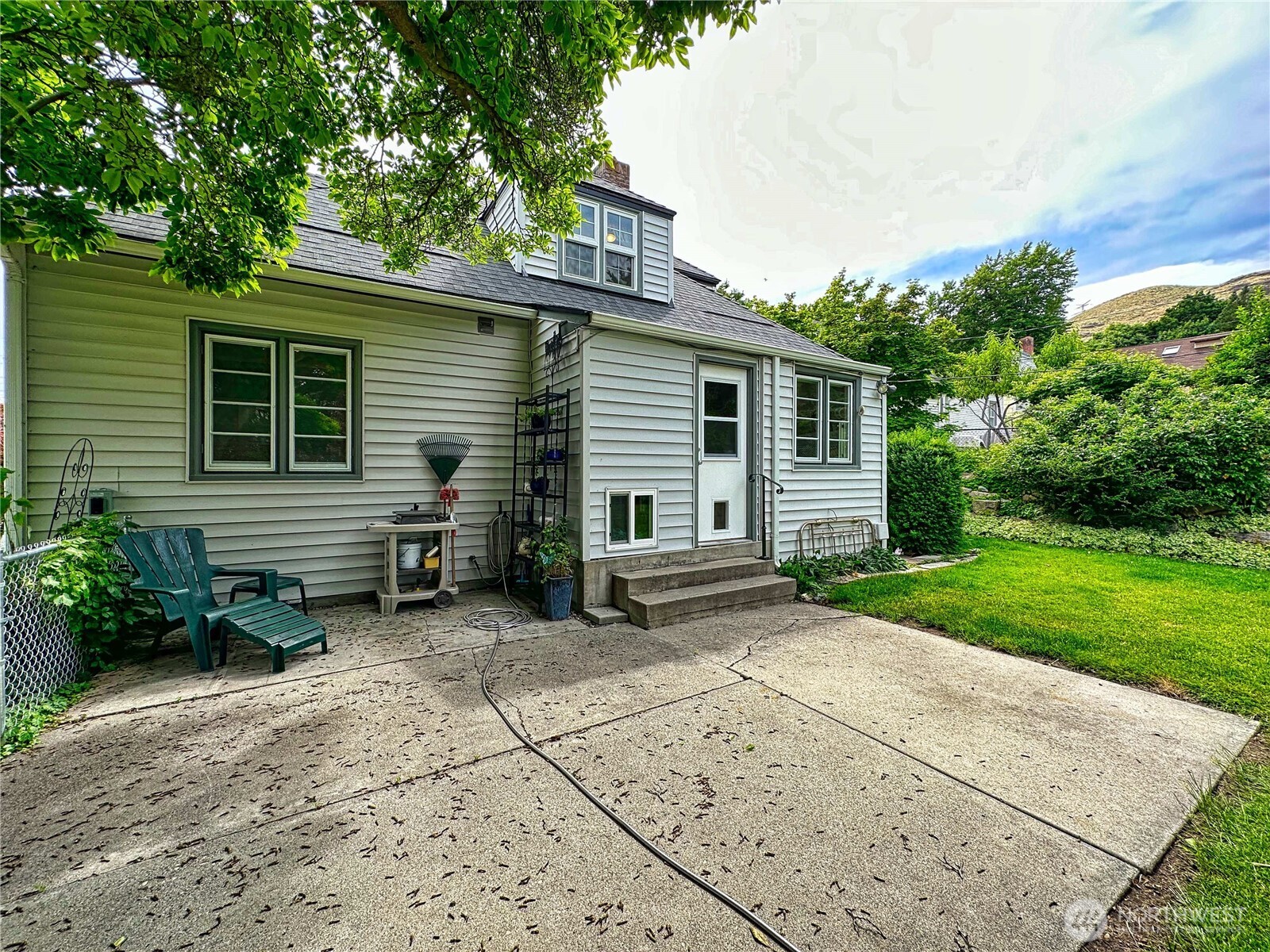 302 Stevens Avenue