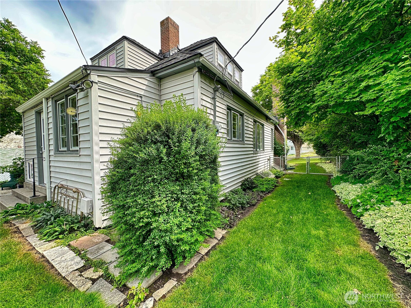 302 Stevens Avenue
