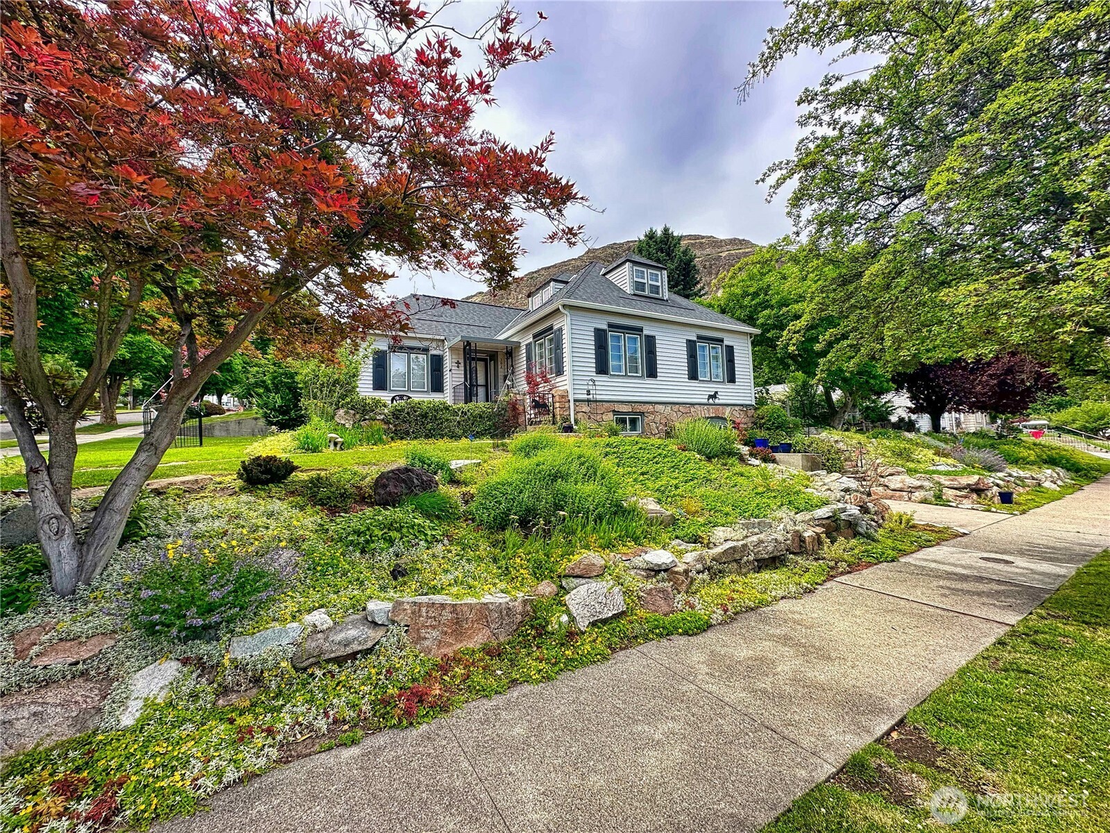 302 Stevens Avenue
