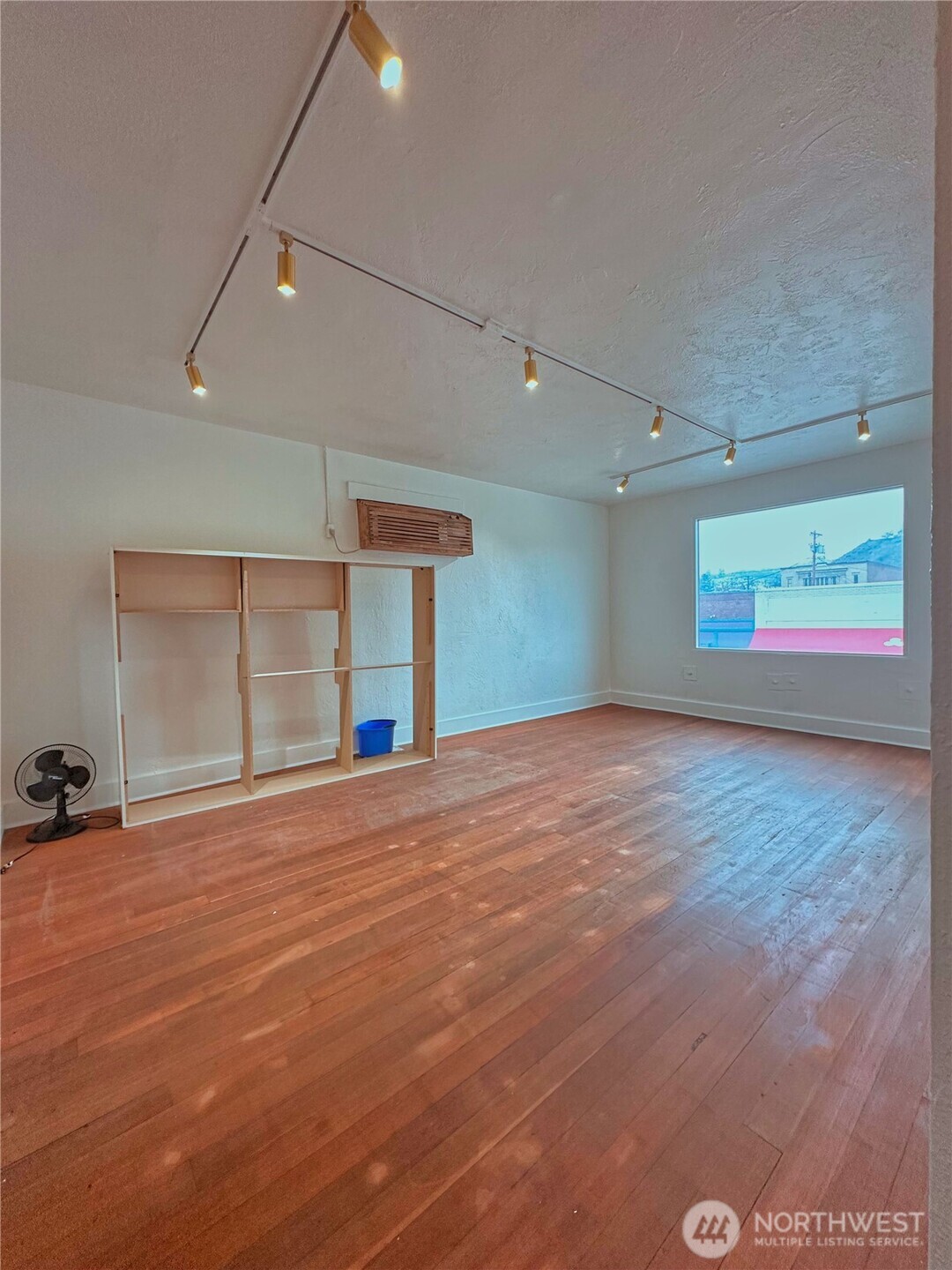 111 2nd Avenue S