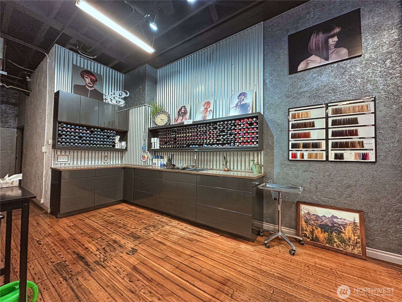 111 2nd Avenue S