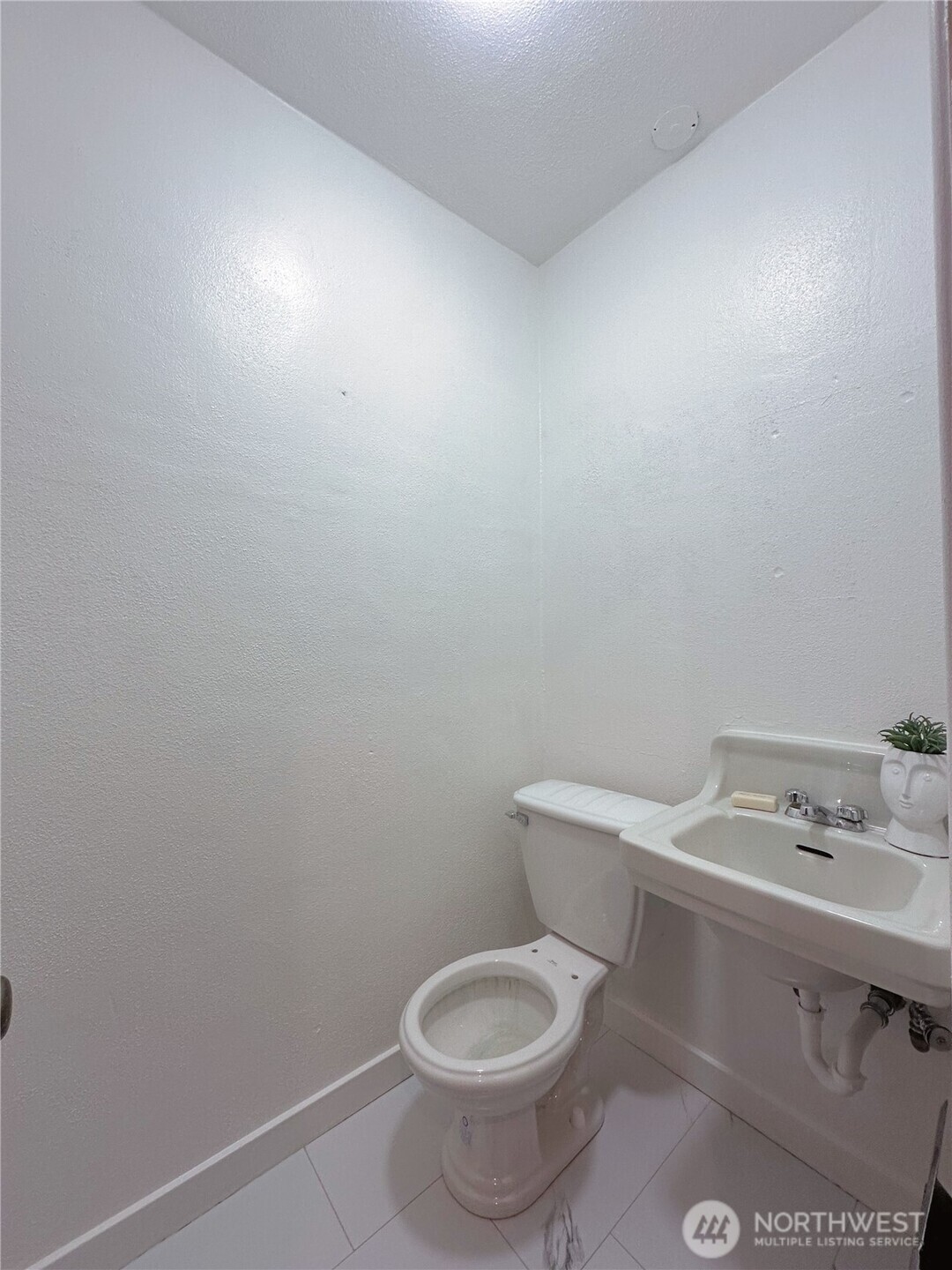 111 2nd Avenue S